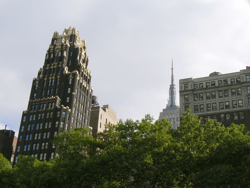 American Radiator Building: American Radiator Building et l Empire State Building